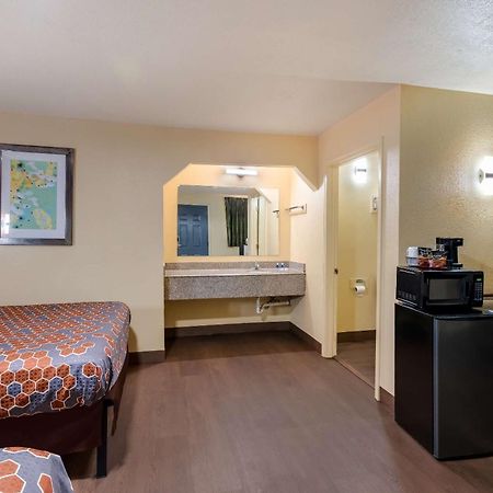 Rodeway Inn & Suites East Νέα Ορλεάνη Εξωτερικό φωτογραφία